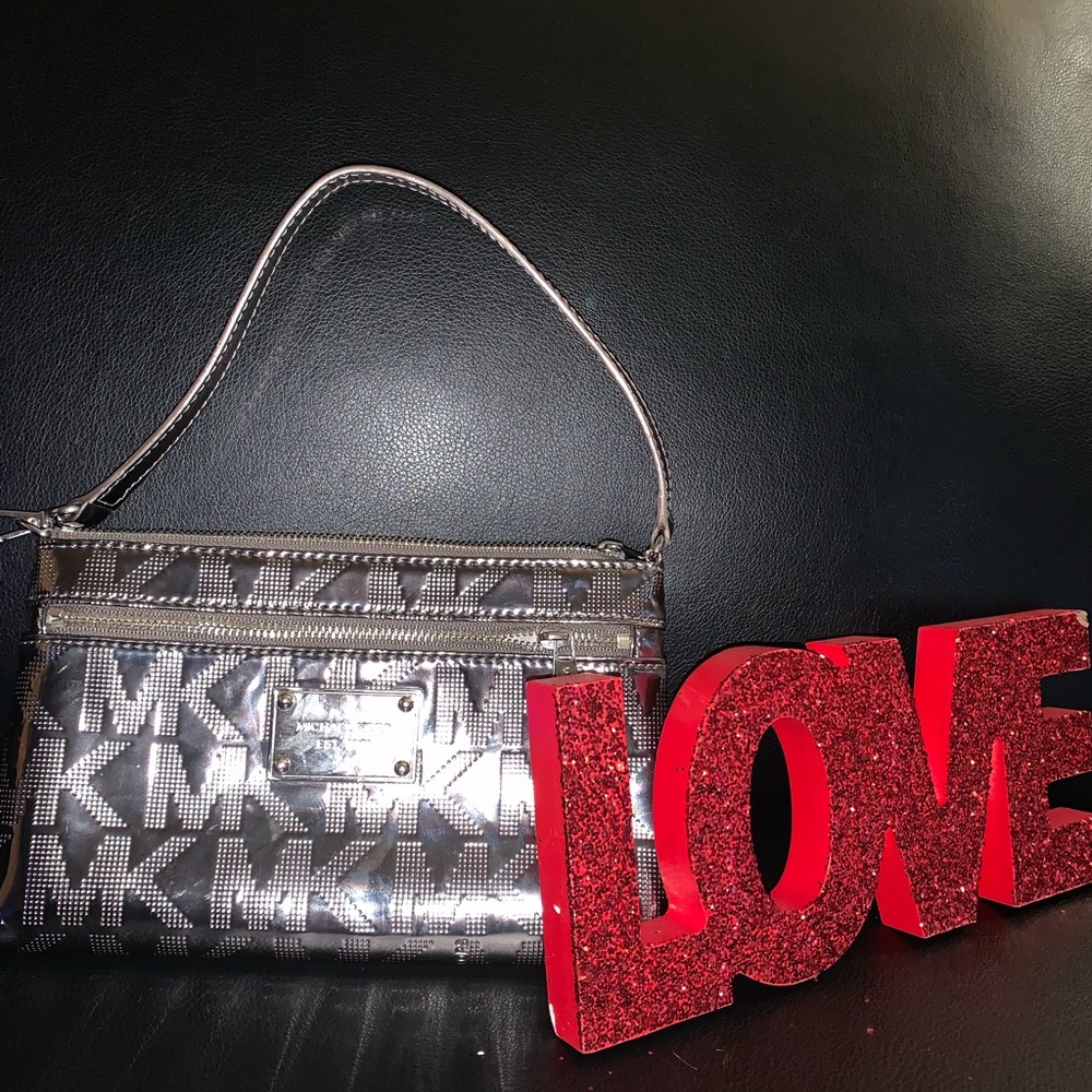 Micheal kors wristlet